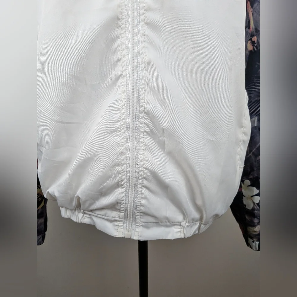 White Floral Two Tone Lightweight Hoodie Windbreaker Size Medium Streetwear